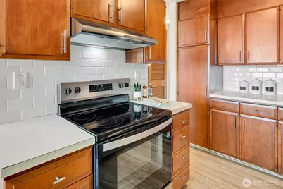 500 Olympic Place #304, Seattle, WA 98119 - Photo 15