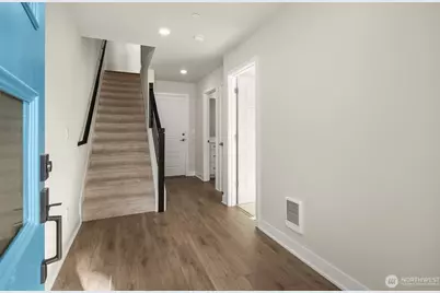 9016 NE 203rd Court #B, Bothell, WA 98011 - Photo 11