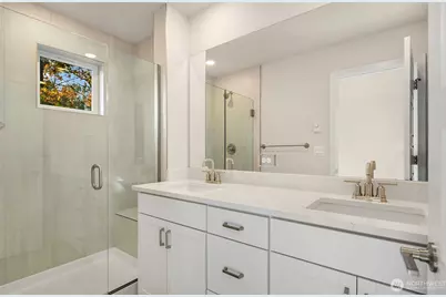 9016 NE 203rd Court #B, Bothell, WA 98011 - Photo 13