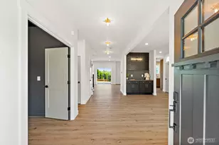 1238 9th St SW, Puyallup, WA 98371 - Photo 3