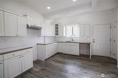 1114 Wheeler Avenue, Hoquiam, WA 98550 - Photo 11