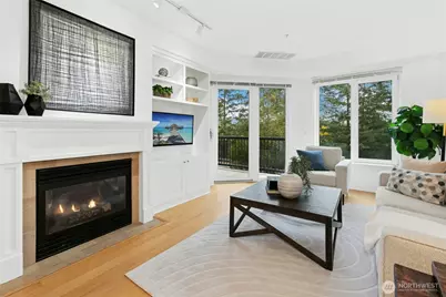 18707 SE Newport Way #102, Issaquah, WA 98027 - Photo 5