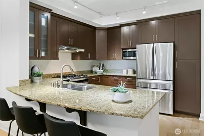 18707 SE Newport Way #102, Issaquah, WA 98027 - Photo 11