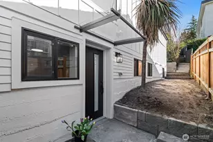 2220 14th Ave W, Seattle, WA 98119 - Photo 19