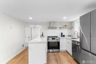 2220 14th Ave W, Seattle, WA 98119 - Photo 21