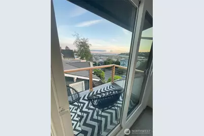 2220 14th Avenue W, Seattle, WA 98119 - Photo 15