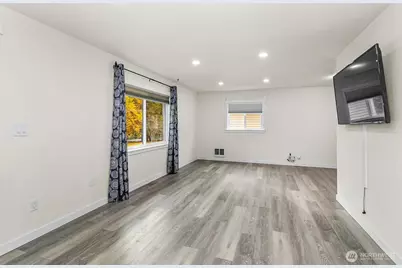 4512 S 3rd Avenue #C, Everett, WA 98203 - Photo 7