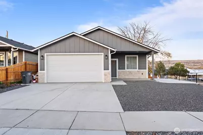 516 W Main Avenue, Soap Lake, WA 98851 - Photo 1