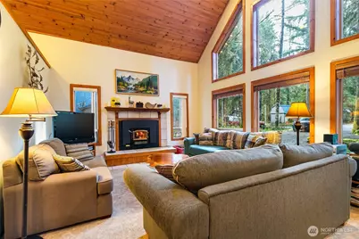 7077 Austin Pass Road, Glacier, WA 98244 - Photo 3