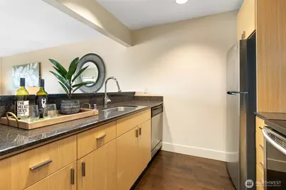 1711 E Olive Way #311, Seattle, WA 98102 - Photo 5