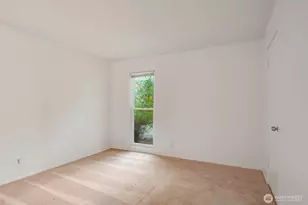 1425 S Puget Dr, Renton, WA 98055 - Photo 15