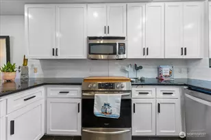 11415 S Lakeshore Rd, Chelan, WA 98816 - Photo 27