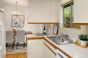 6037 NE 61st St, Seattle, WA 98115 - Photo 15