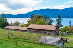 2395 W Shore Dr, Lummi Island, WA 98262 - Photo 31