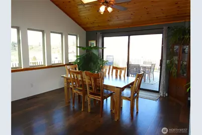 464 Highway 20, Tonasket, WA 98855 - Photo 7