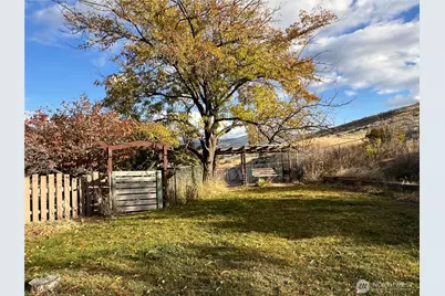 464 Highway 20, Tonasket, WA 98855 - Photo 25