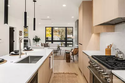 419 99th Avenue NE, Bellevue, WA 98004 - Photo 11