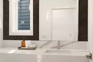 733 4th Ct S, Kirkland, WA 98033 - Photo 13