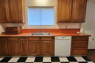 3225 Cooper Point Rd NW, Olympia, WA 98502 - Photo 37