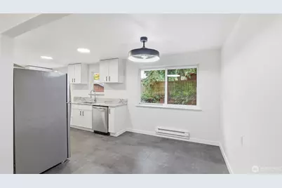 19615 SE 136th Street, Renton, WA 98059 - Photo 11