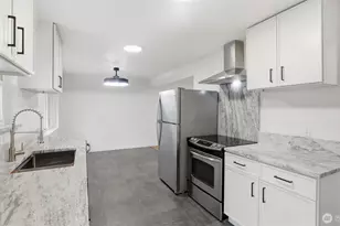 19615 SE 136th St, Renton, WA 98059 - Photo 13