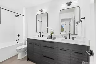 12011 36th Ave NE, Seattle, WA 98125 - Photo 17