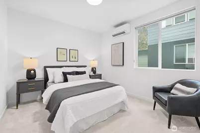 12011 36th Avenue NE, Seattle, WA 98125 - Photo 19