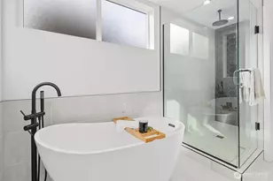 12011 36th Ave NE, Seattle, WA 98125 - Photo 13