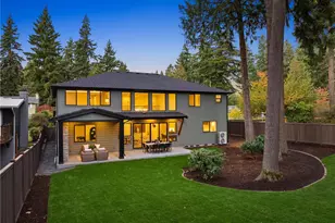 12127 NE 65th St, Kirkland, WA 98033 - Photo 3