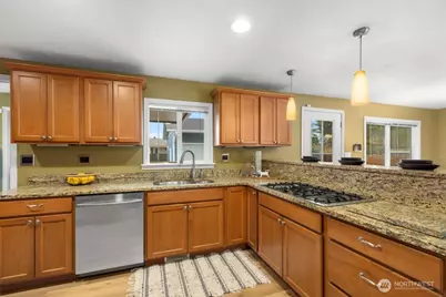 2122 Cascade Place W, University Place, WA 98466 - Photo 13