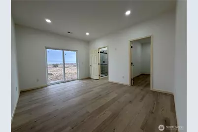 7189 NE Lake Vista Drive, Moses Lake, WA 98837 - Photo 5