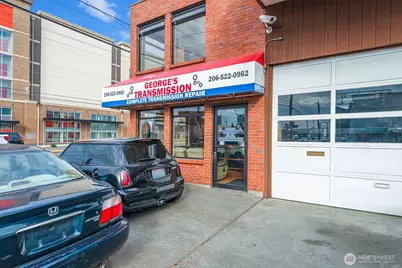 9700 Aurora Avenue N, Seattle, WA 98103 - Photo 3