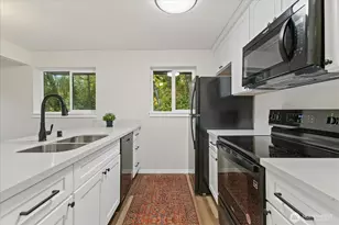 12600 57th Ave S, Seattle, WA 98178 - Photo 7