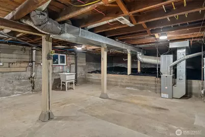 610 W Halladay Street, Seattle, WA 98119 - Photo 19