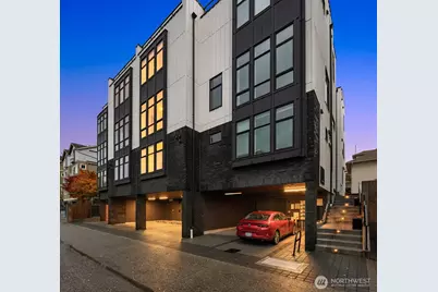 1013 C 6th Avenue N, Seattle, WA 98109 - Photo 35
