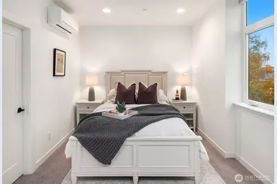 1013 C 6th Avenue N, Seattle, WA 98109 - Photo 19