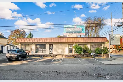 10357 Stone Avenue N, Seattle, WA 98133 - Photo 1