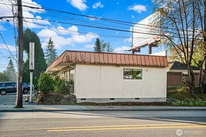 10357 Stone Avenue N, Seattle, WA 98133 - Photo 3