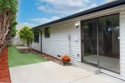 305 N 50th Avenue, Yakima, WA 98908 - Photo 3