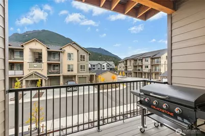 1845 SE 12th Place #H-204, North Bend, WA 98045 - Photo 3