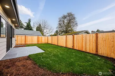 329 N 103rd Street, Seattle, WA 98133 - Photo 37