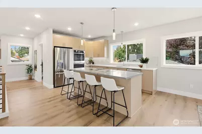 329 N 103rd Street, Seattle, WA 98133 - Photo 9