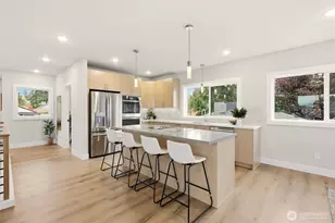 329 N 103rd St, Seattle, WA 98133 - Photo 9