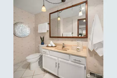 9764 Rainier Avenue S, Seattle, WA 98118 - Photo 21