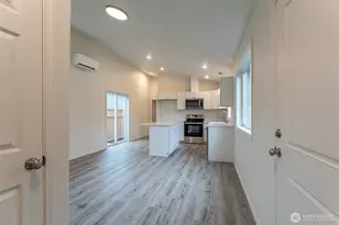 569 N 3rd, Kalama, WA 98625 - Photo 7