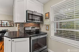 809 K St, Centralia, WA 98531 - Photo 11