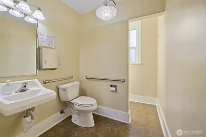 225 N Walnut Street, Burlington, WA 98233 - Photo 15