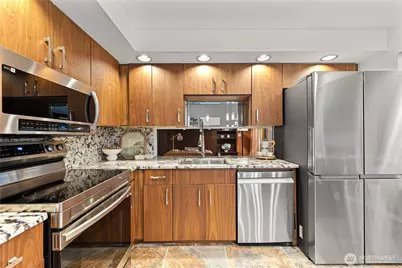 118 168th Avenue NE, Bellevue, WA 98008 - Photo 17