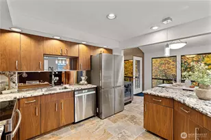 118 168th Ave NE, Bellevue, WA 98008 - Photo 15