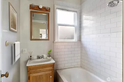 1902 NE 65th Street, Seattle, WA 98115 - Photo 11